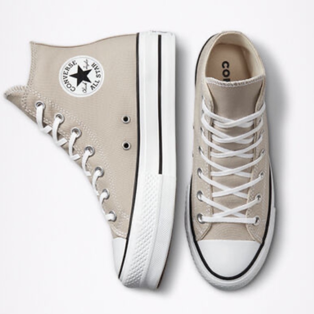 CONVERSE ALL STAR LIFT PLATFORM CANVAS, SOLD OUT PAPYRUS COLOR. WOMENS SIZE 7.5